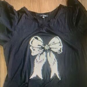Black Bow Graphic Women's Top